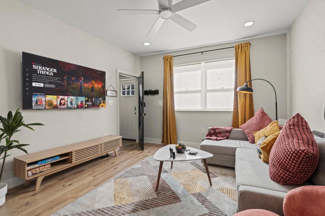 Passyunk Square Spacious 1 Bedroom Oasis- Huge Deck 필라델피아 외부 사진